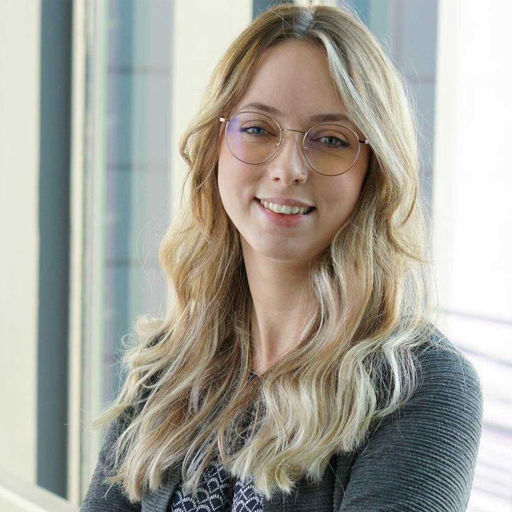 crew-square_0000_lisa