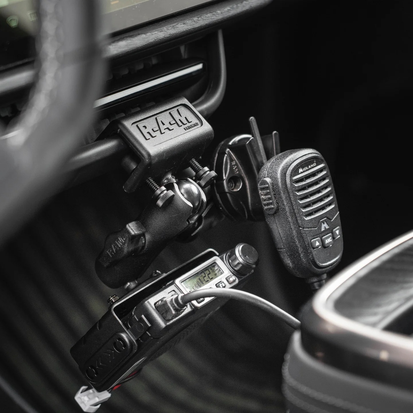 RAM-B-259U Blendschutz-Klemmbasis (Glare Shield) bis 28mm 2