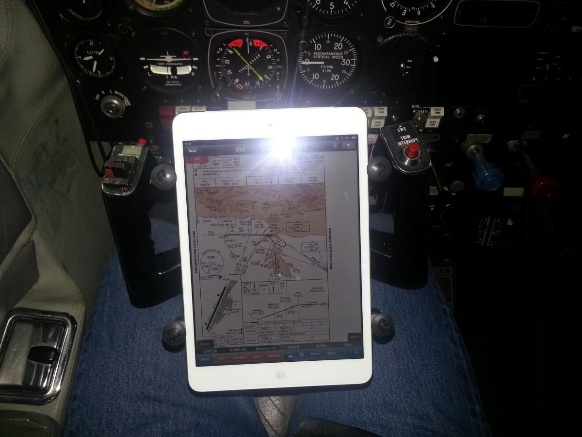 RAM-B-121-UN8U X-Grip Halterung für 7-8 Zoll Tablets für Steuerhorn und Rohrsysteme 5